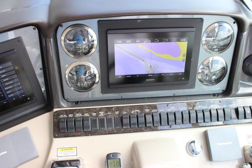 Sea Ray 420 Sundancer image