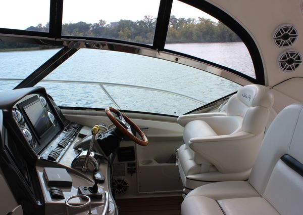 Sea Ray 420 Sundancer image