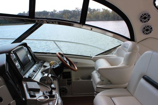 Sea Ray 420 Sundancer image