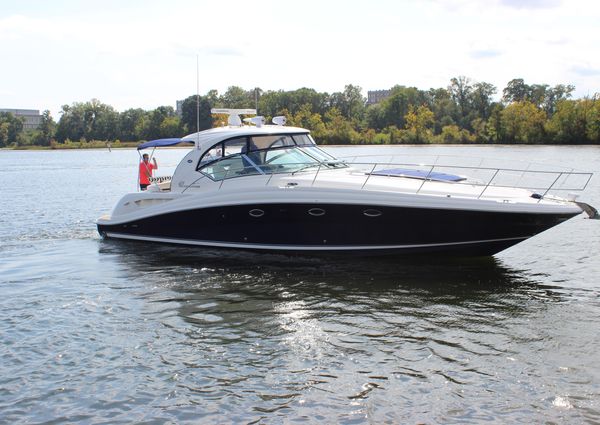 Sea Ray 420 Sundancer image