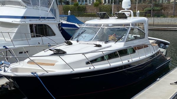 Chris-Craft Roamer 40