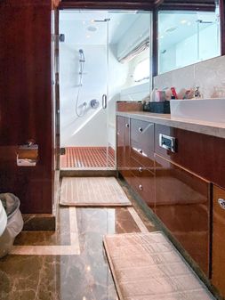 Hargrave Custom Raised Pilothouse image