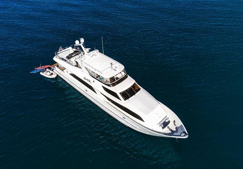 Hargrave Custom Raised Pilothouse image