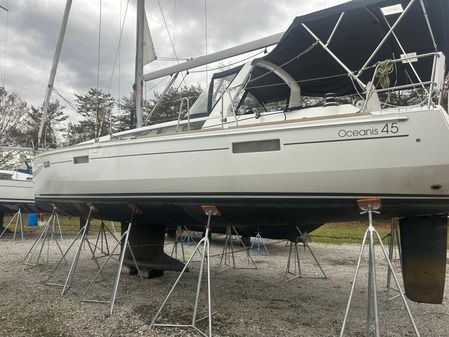 Beneteau Oceanis 45 image