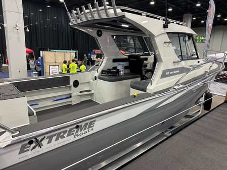 Extreme Boats 915 Walk Around image