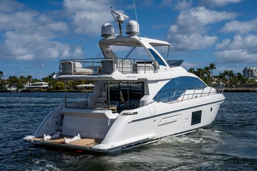 Azimut 55 image