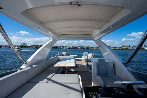 Azimut 55 image