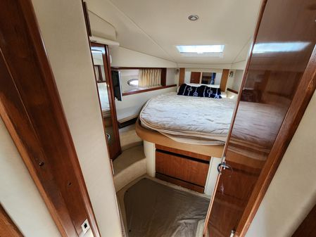 Sea Ray 38 Sundancer image