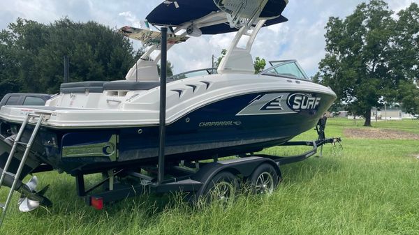 Chaparral 23 Surf