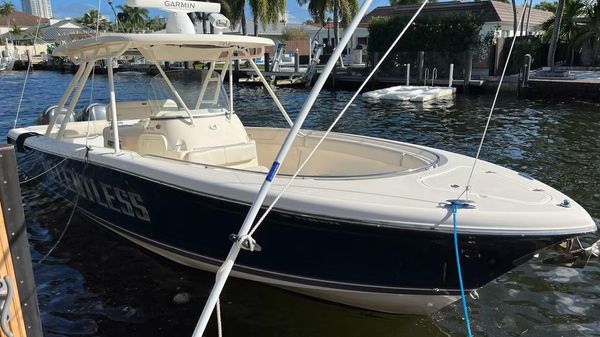 Pursuit S 310 Sport