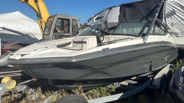 Yamaha Boats 212X 