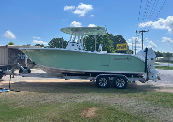 Sea-pro 259-CENTER-CONSOLE image