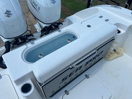 Sea-pro 259-CENTER-CONSOLE image