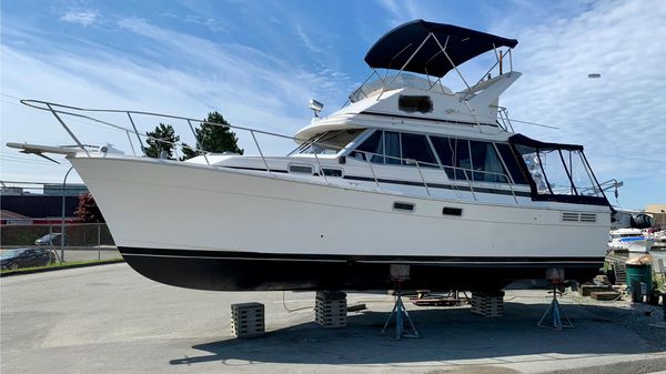 Bayliner 3270 