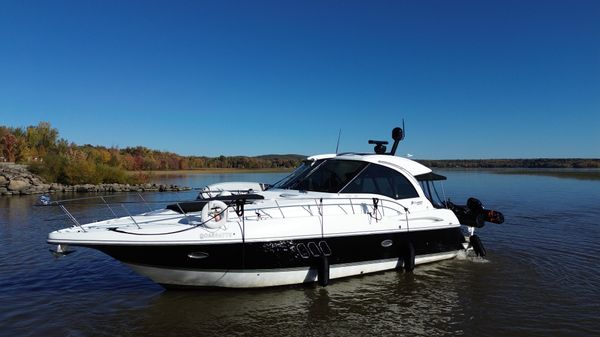 Cruisers Yachts 430 Sports Coupe image