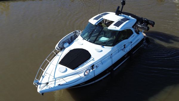 Cruisers Yachts 430 Sports Coupe image