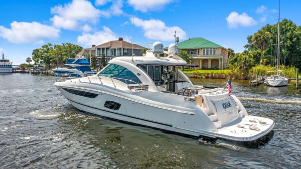 Sea Ray 610 Sundancer