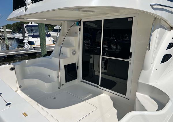 Sea Ray 420 Sedan Bridge image