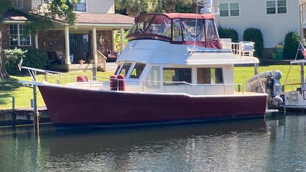 Mainship 34 Trawler