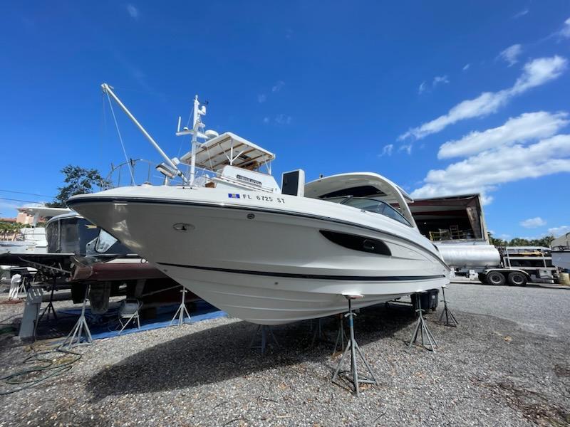 2015 Sea Ray 350 slx