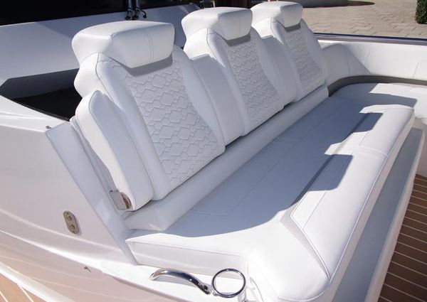 Tiara Yachts LS image