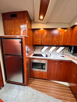 Cruisers Yachts 460 Express image