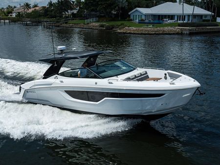 Cruisers Yachts 38 GLS OB image