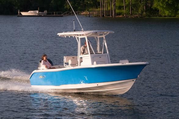 Sea Hunt Ultra 211 - main image