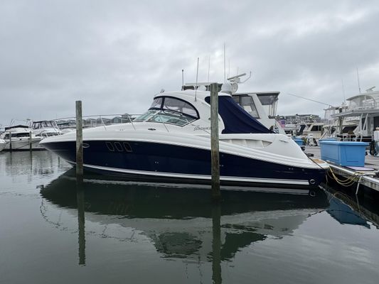 Sea Ray 40 Sundancer - main image