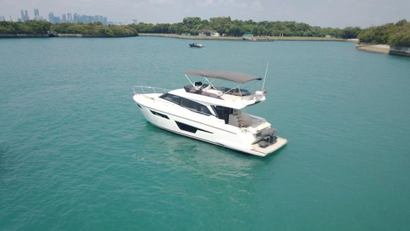 Ferretti Yachts 500 image