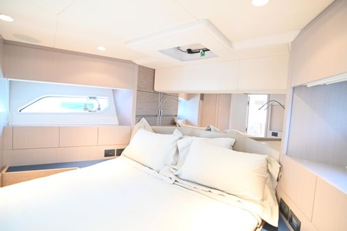 Ferretti Yachts 500 image