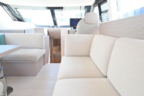 Ferretti Yachts 500 image