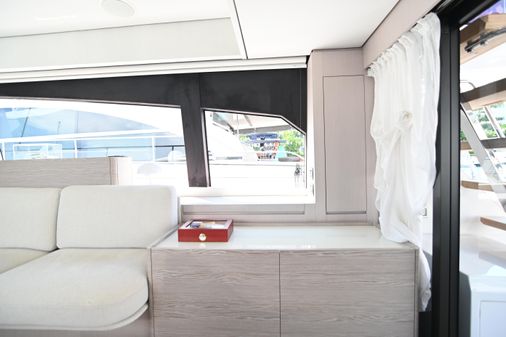 Ferretti Yachts 500 image