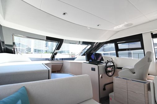 Ferretti Yachts 500 image