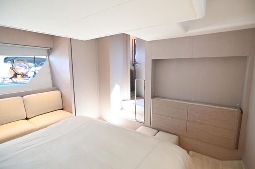 Ferretti Yachts 500 image