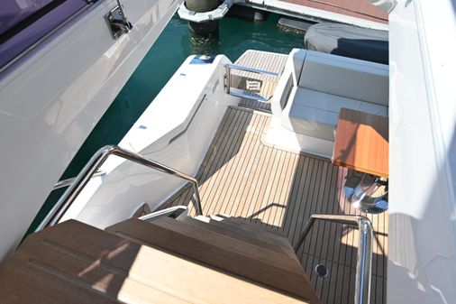 Ferretti Yachts 500 image