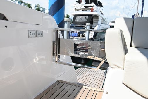 Ferretti Yachts 500 image