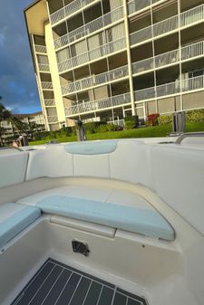 Robalo R317 Dual Console image