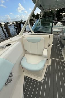 Robalo R317 Dual Console image