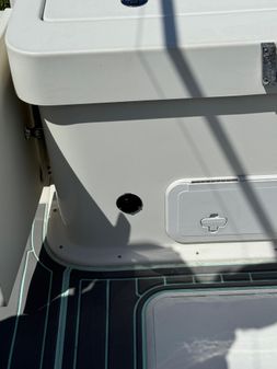 Parker 2820 XLD Sport Cabin image