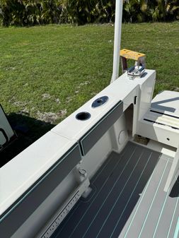 Parker 2820 XLD Sport Cabin image