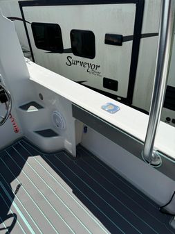 Parker 2820 XLD Sport Cabin image