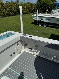 Parker 2820 XLD Sport Cabin image