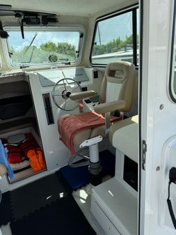 Parker 2820 XLD Sport Cabin image