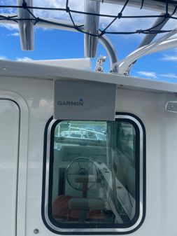 Parker 2820 XLD Sport Cabin image