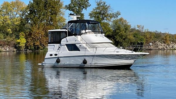 Silverton 392 Motor Yacht 