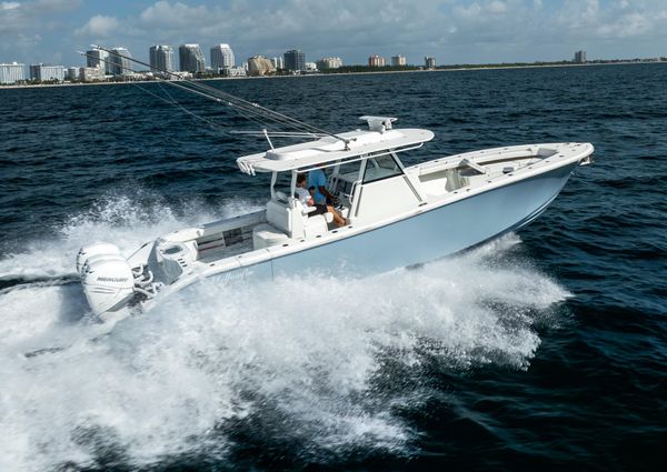 Yellowfin 39 Offshore image