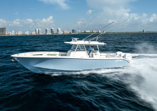 Yellowfin 39 Offshore image