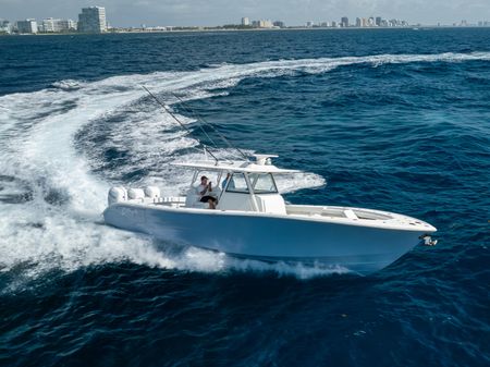 Yellowfin 39 Offshore image