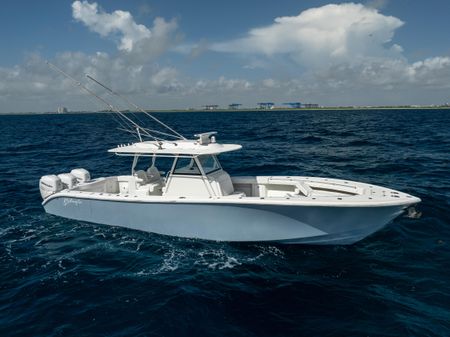 Yellowfin 39 Offshore image